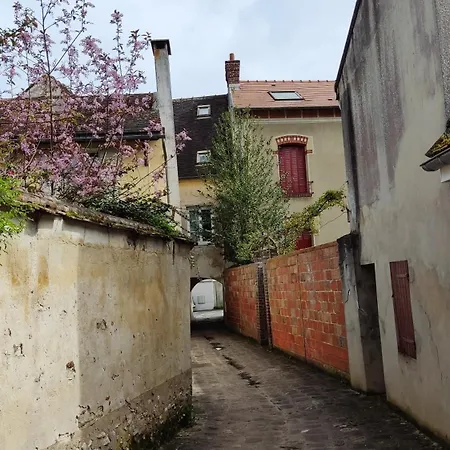 公寓 Romantic - Jardin - Proche Disneyland Paris 克雷西拉沙佩勒