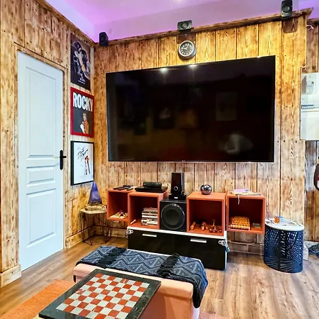 Romantic - Jardin - Proche Disneyland Paris Apartment